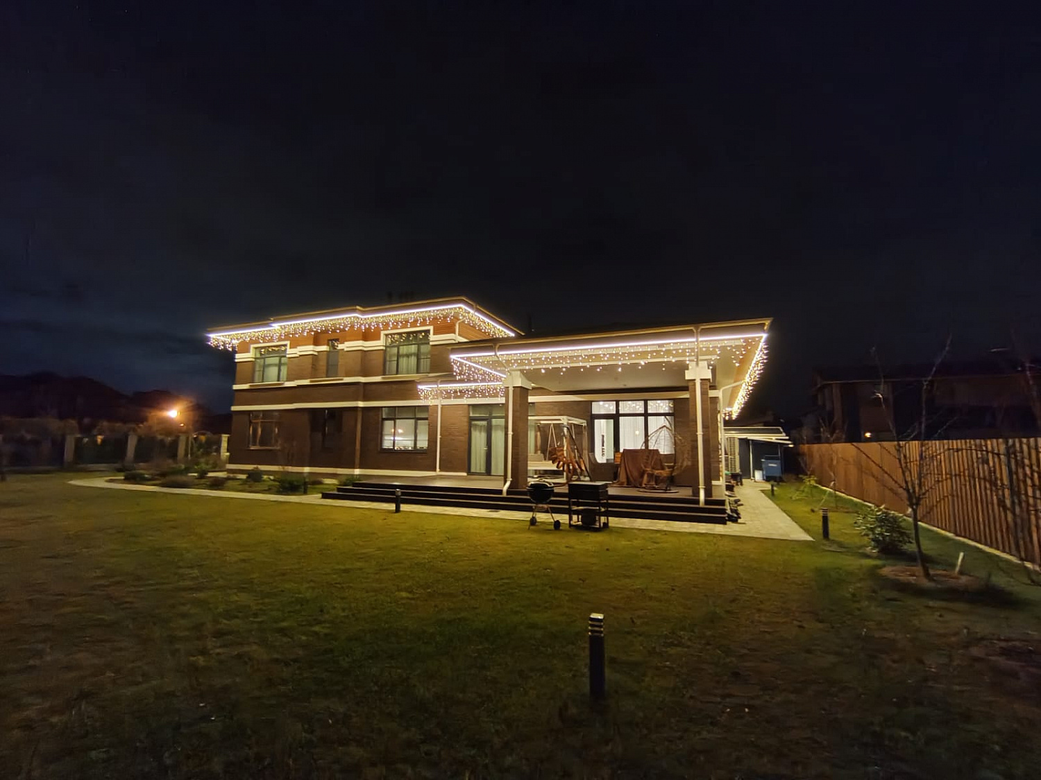 Гирлянда - бахрома  4.8 х 0.6м, теплые белые диоды, мерцающая