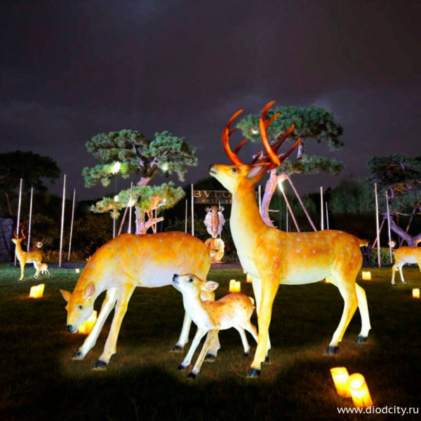 Объемные фигуры из стекловолокна "Олени №2"