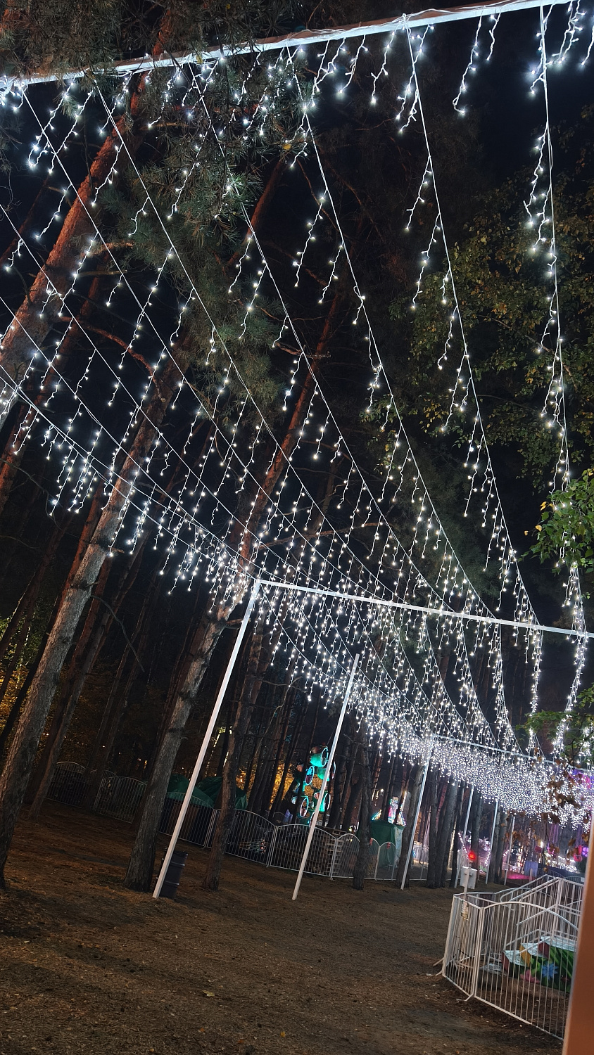 Гирлянда - бахрома 3 х 0.5м, белые диоды, мерцающая