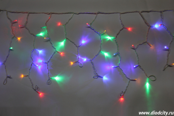 Гирлянда - бахрома  4.8 х 0.6м, мульти диоды, мерцающая