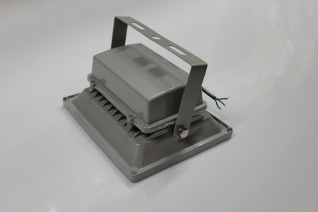 Светодиодный прожектор G-DТ150-28-W